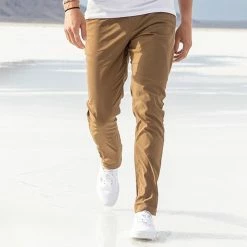 686 Everywhere Featherlite Chino Pants -Dannershop FEATHERLIGHT PANT WEB 0013 686 FEATHERLIGHT SLC 0253