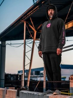 Volcom Mens Insulate Pullover Fleece -Dannershop G4152204 BLK 102 1188x1584 crop center d6a836eb fb7d 46be a291 ac39b2381d54