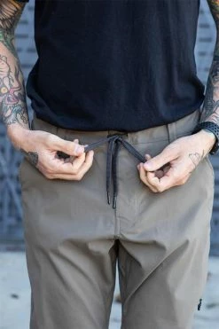 686 Men's Everywhere Relax Fit Pants -Dannershop MULTI DETAILS RELAXED 0008 MULTI DETAILS10 jpg grande 176169c3 eccd 4545 accf e0638cc07cf6