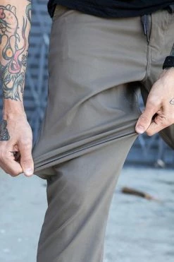 686 Men's Everywhere Relax Fit Pants -Dannershop MULTI DETAILS RELAXED 0013 MULTI DETAILS15 jpg grande 6a071564 4533 4b7a 89c1 aaba9e92ea92