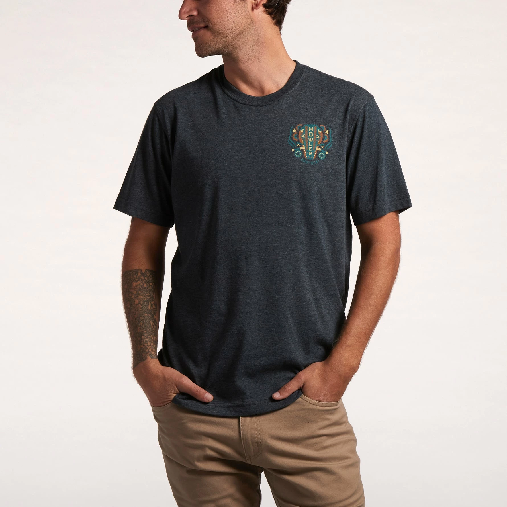 Howler Brothers Gator Chomp T-Shirt Howler Brothers Gator Chomp T-Shirt -Dannershop S22 Select Gator Chomp Charcoal Heather Front